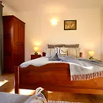 Penzion Iliikova House 3*