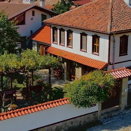 Iliikova House 3*
