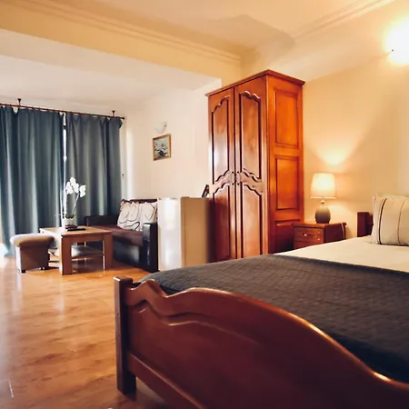 Iliikova House 3*