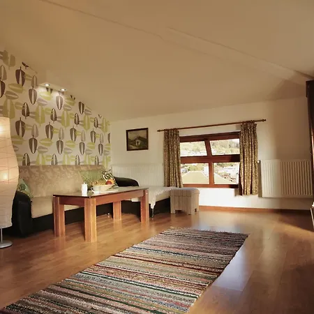 Iliikova House Pensjonat Kałofer